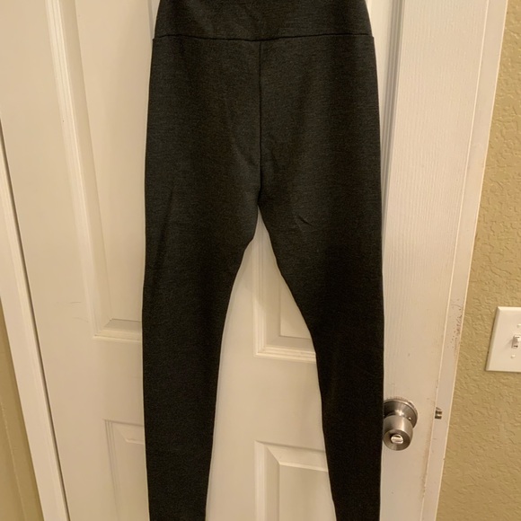 INC International Concepts Charcoal Leggings - Picture 1 of 4